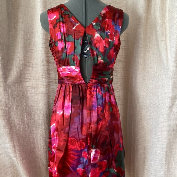 Banana Republic Silk Dress Size 2 - Picture 3 of 6